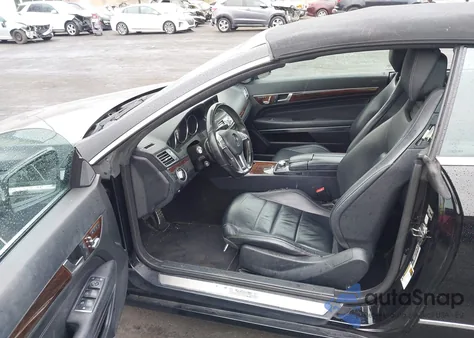 2014 Mercedes-Benz E 350 z USA, uszkodzony, nr VIN WDDKK5KF9EF281985